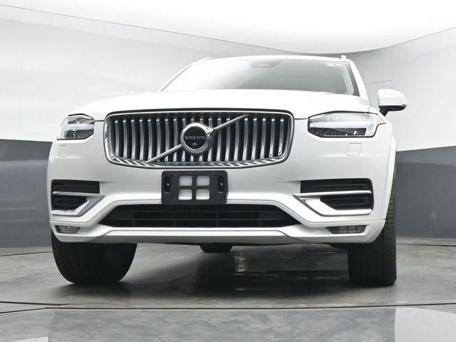 Used 2023 Volvo XC90 B5 Plus w/ Protection Package Premier image 12