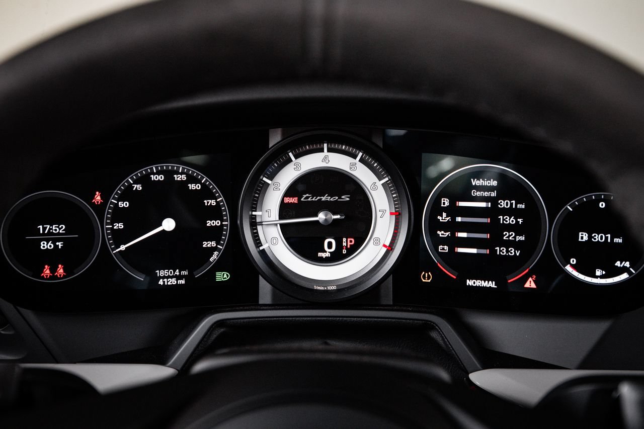 Certified 2022 Porsche 911 Turbo S AWD/4WD image 15