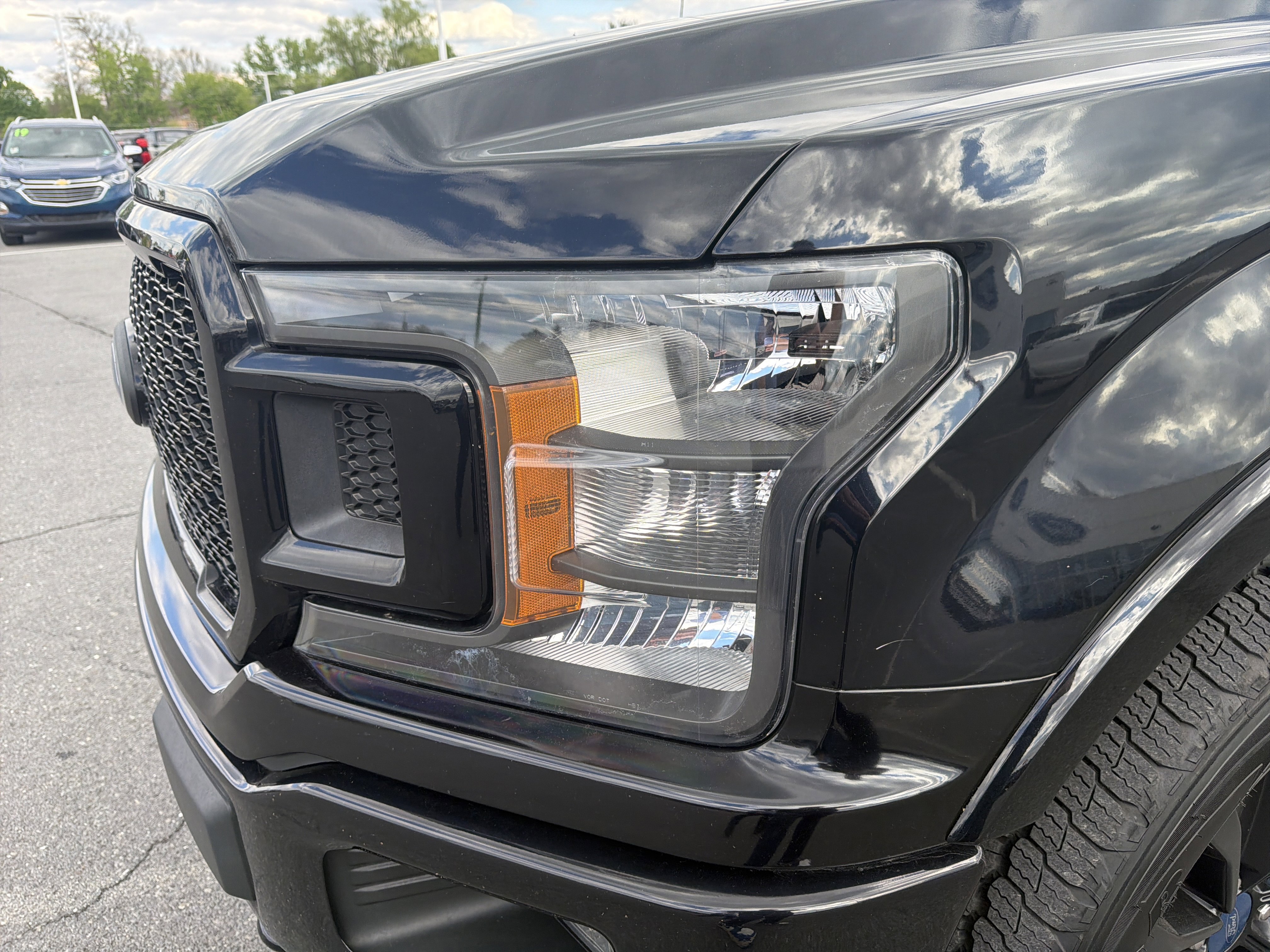 Used 2019 Ford F150 XLT w/ Equipment Group 302A Luxury AWD/4WD image 10