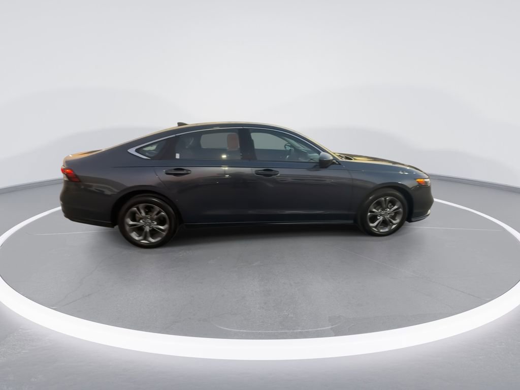 Used 2023 Honda Accord EX image 9