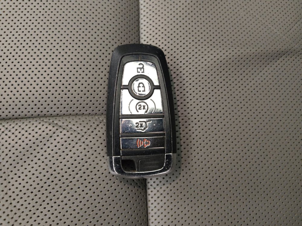 Used 2020 Lincoln Corsair Reserve FWD image 32