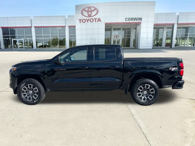 Used 2024 Chevrolet Colorado Z71 w/ Z71 Convenience Package 2 AWD/4WD image 2