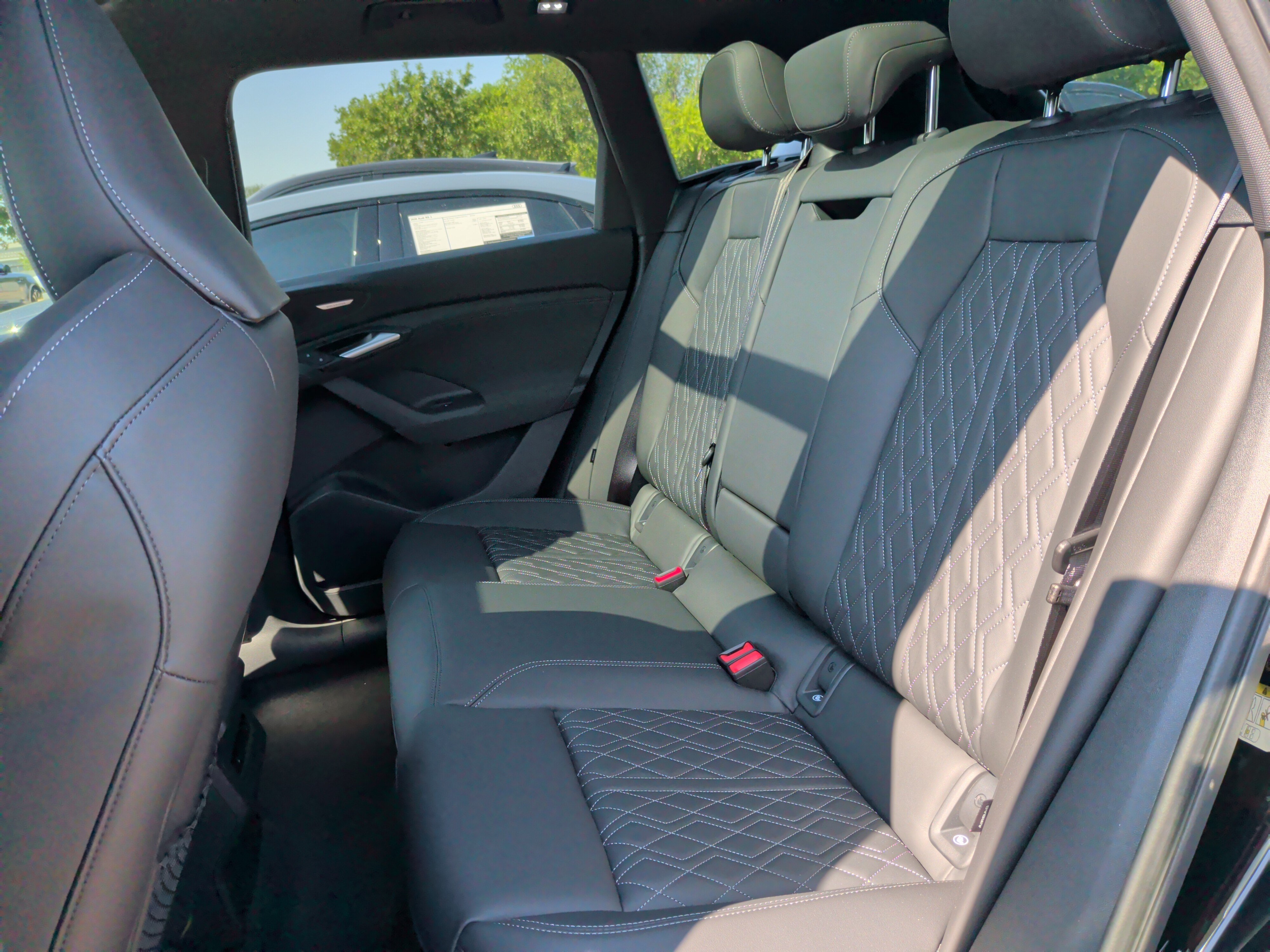 New 2027 Audi SQ6 e-tron Prestige AWD/4WD image 33