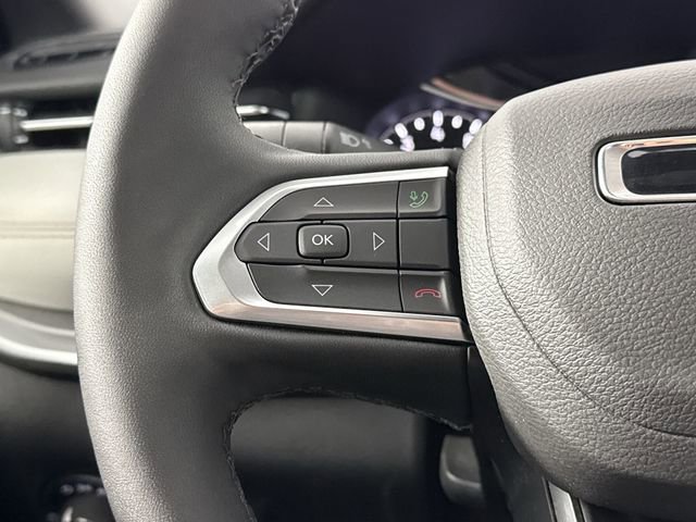 Used 2025 Jeep Compass Limited image 22