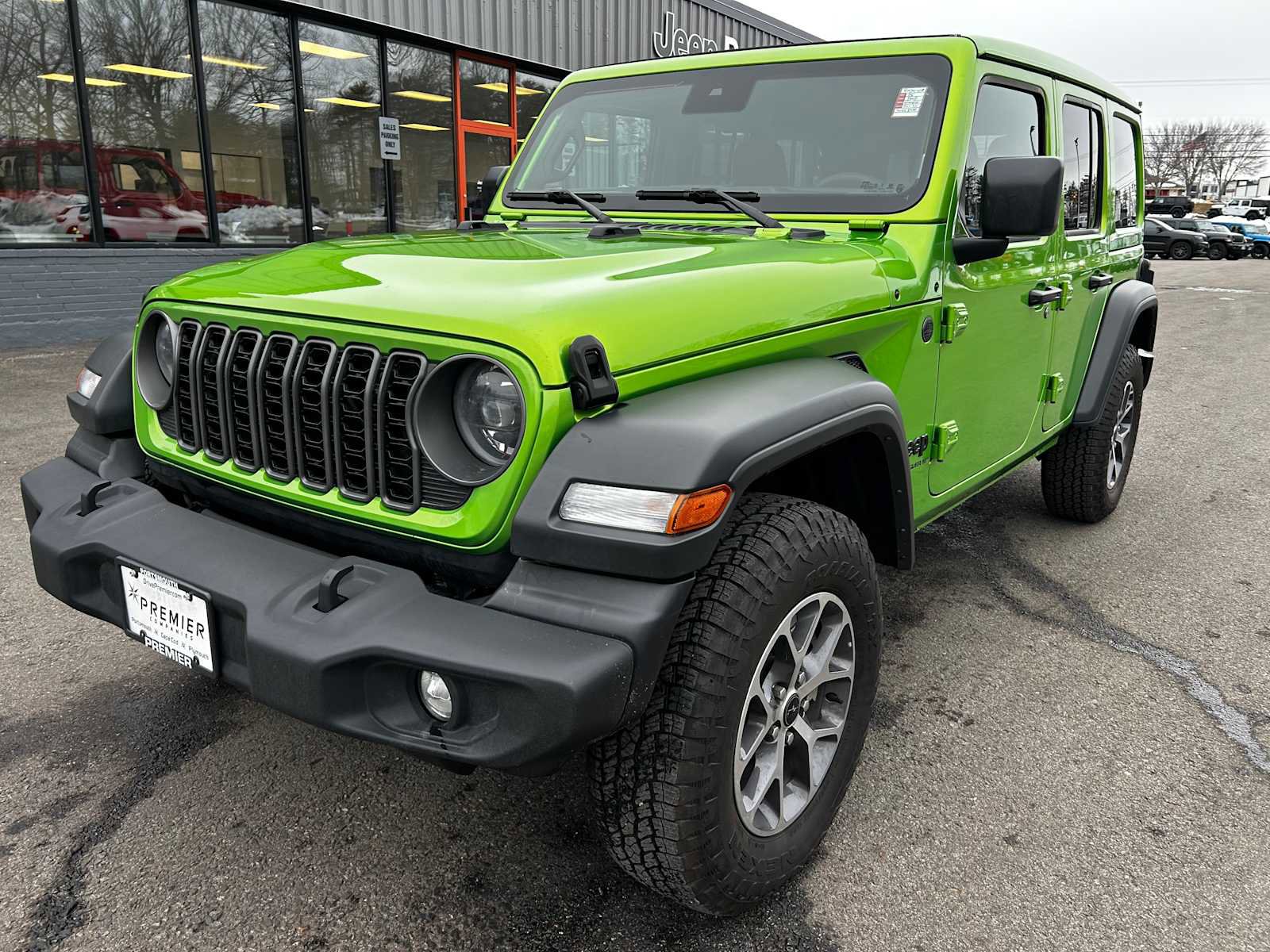 Used 2025 Jeep Wrangler Sport S image 10