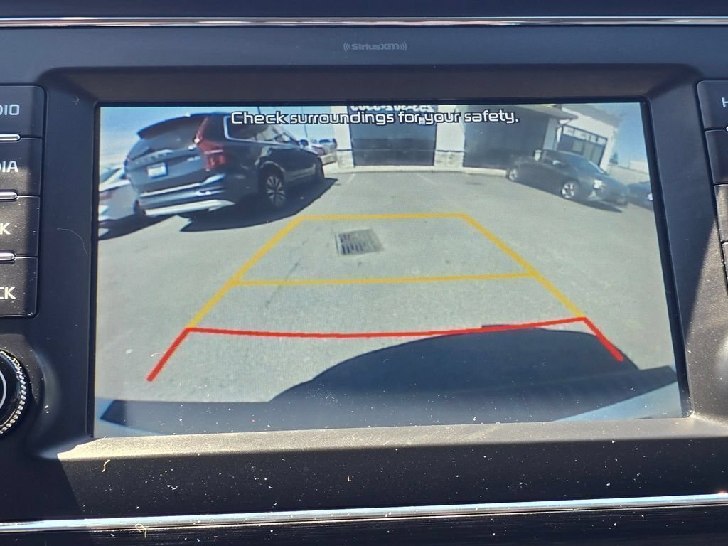 Used 2020 Kia Sedona EX FWD image 31