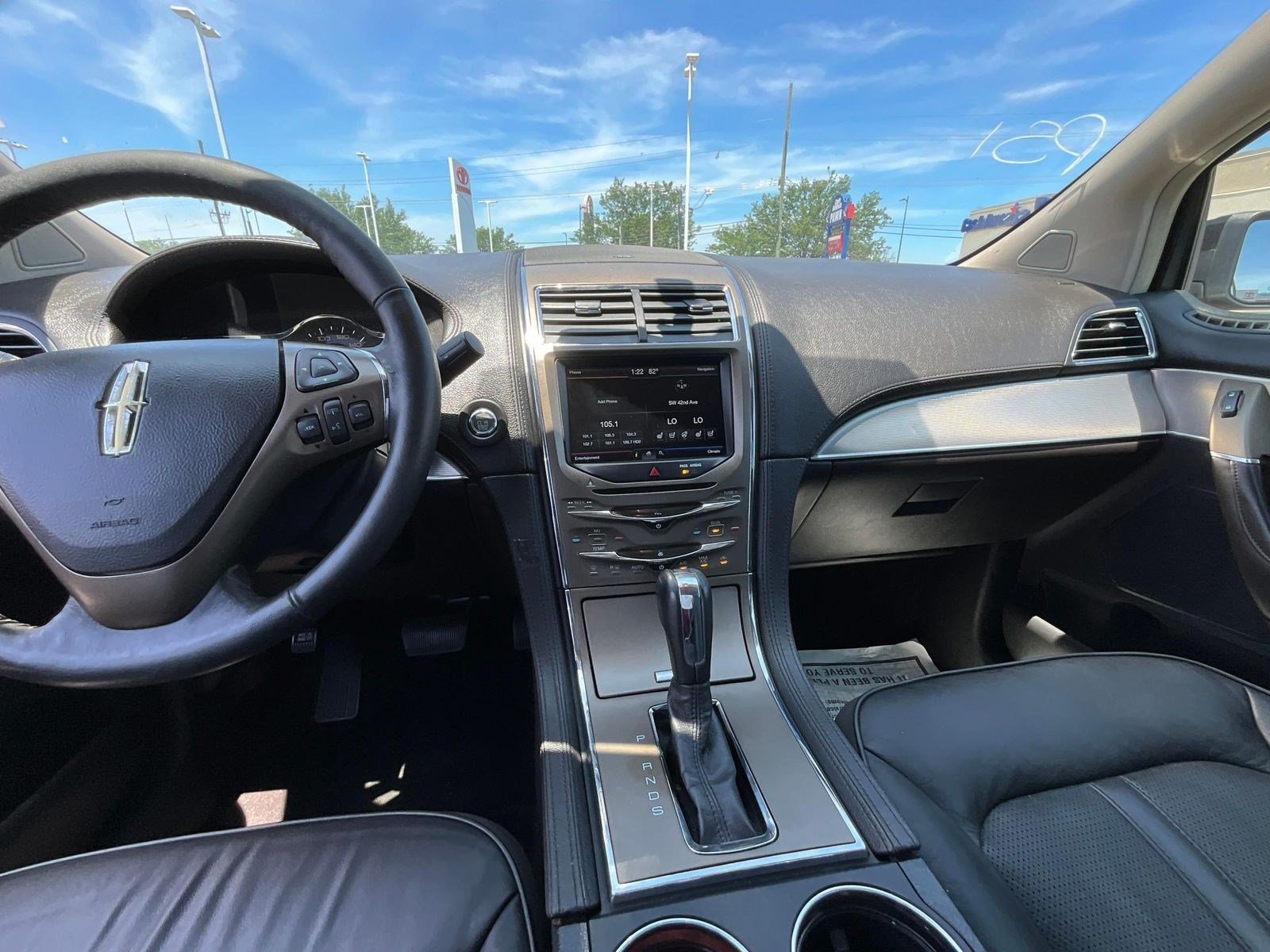 Used 2013 Lincoln MKX AWD image 9