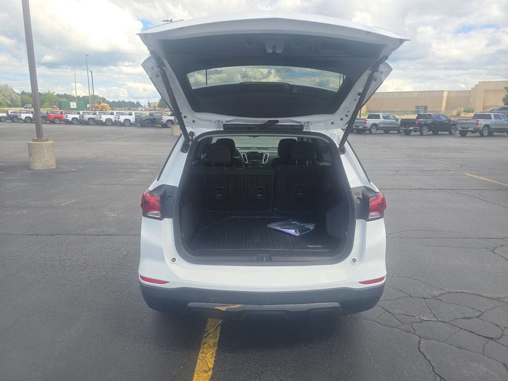 Used 2023 Chevrolet Equinox LT AWD/4WD image 21
