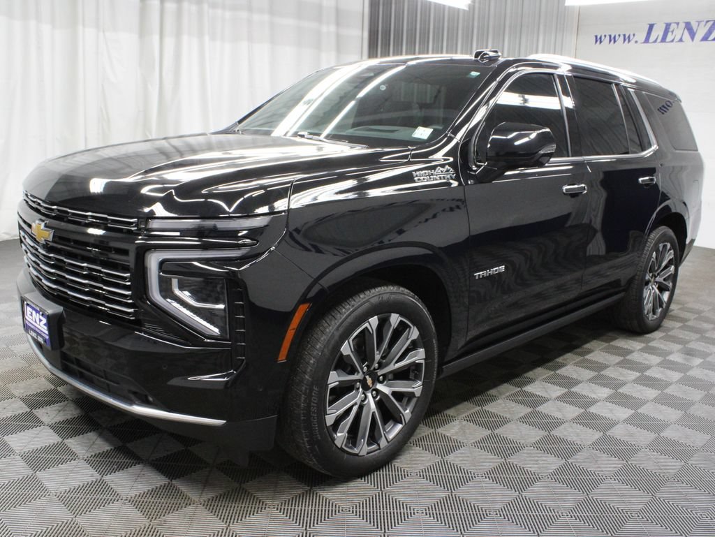 Used 2025 Chevrolet Tahoe High Country AWD/4WD image 9