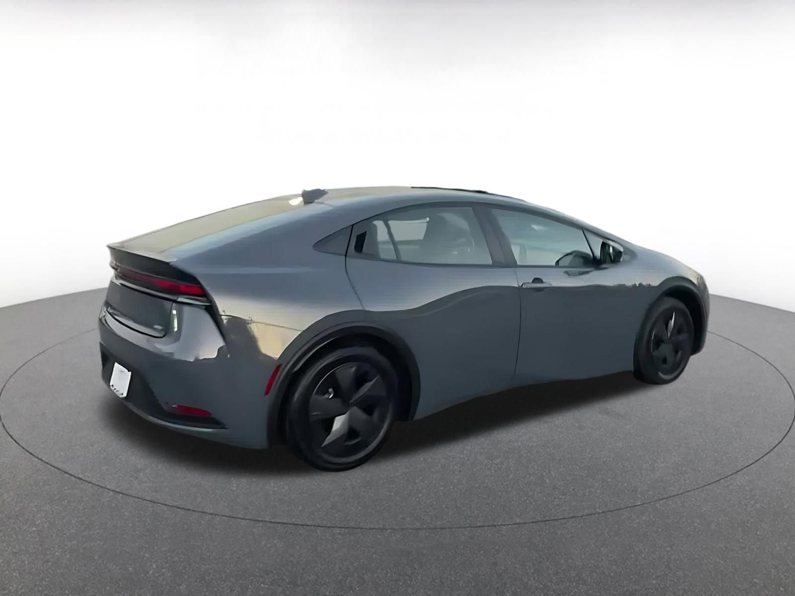 Used 2025 Toyota Prius LE image 15