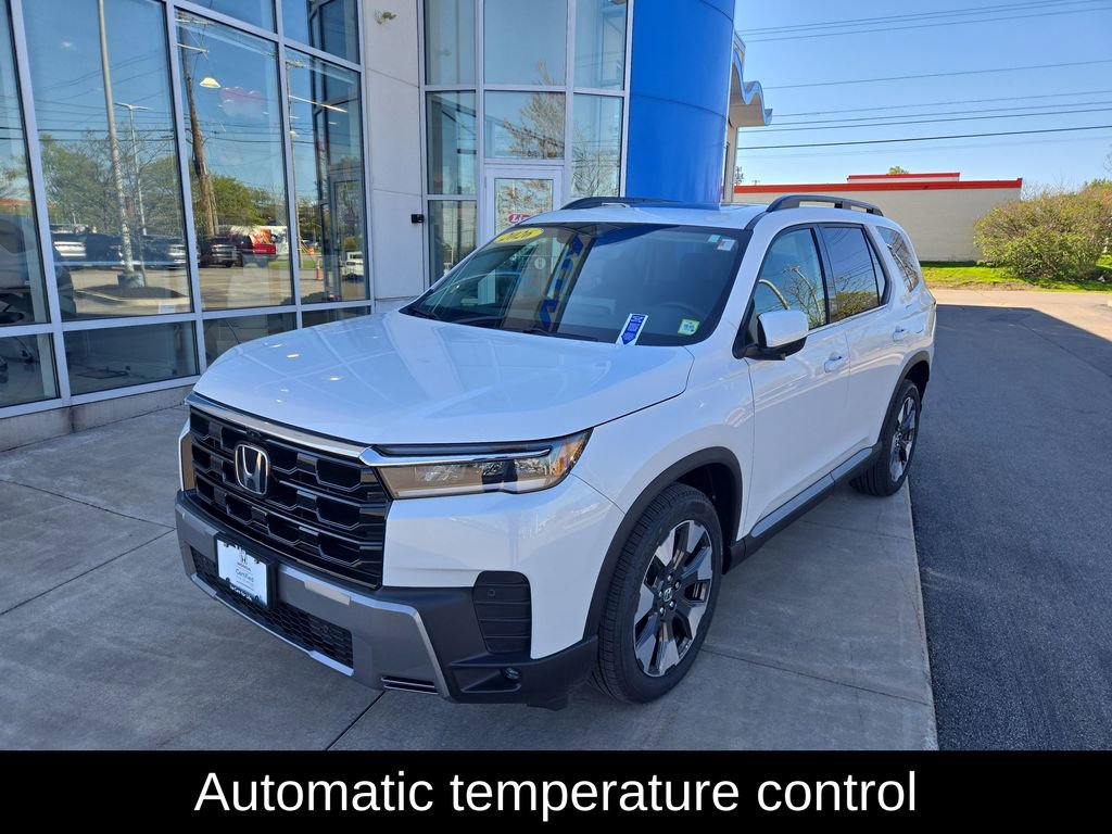 Certified 2026 Honda Pilot Touring image 8