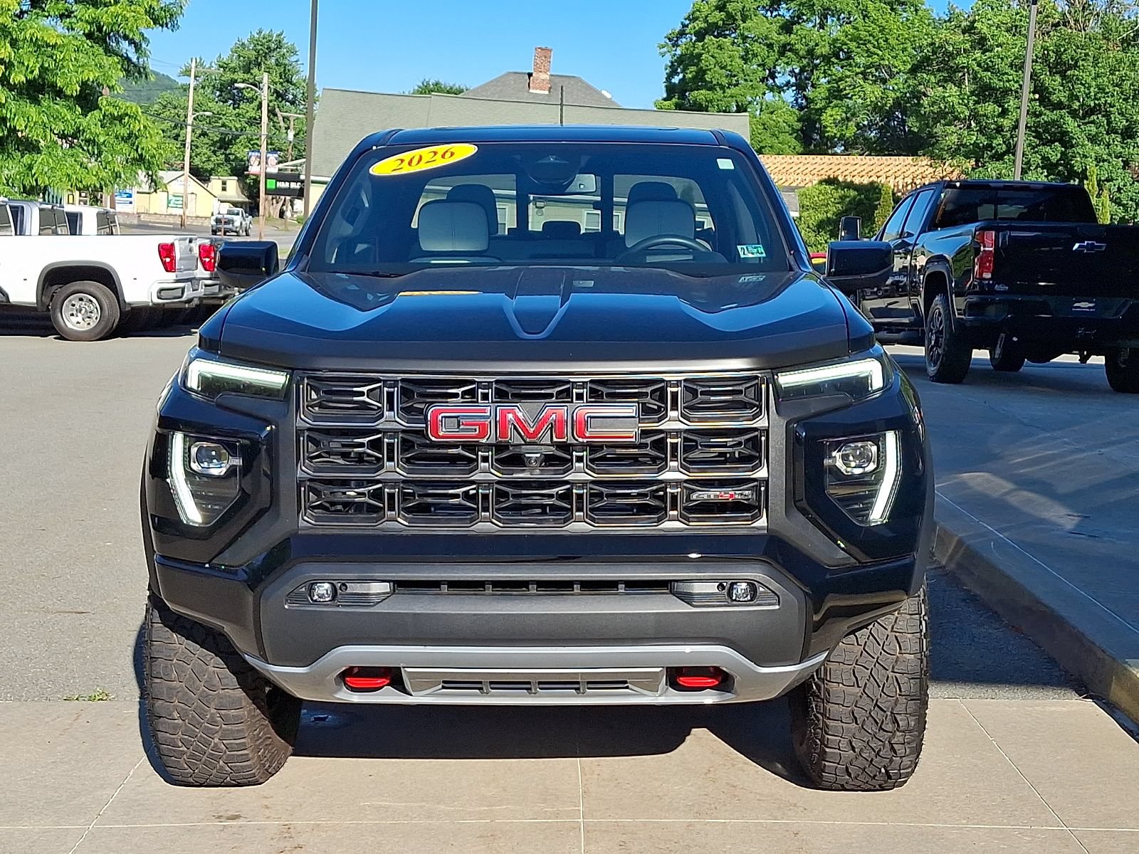 Used 2026 GMC Canyon AT4X AWD/4WD image 2