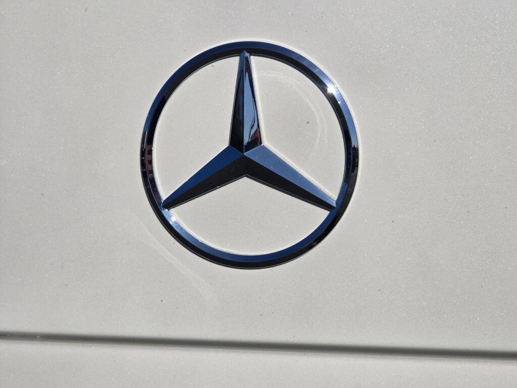 Used 2018 Mercedes-Benz G 550 Squared image 30