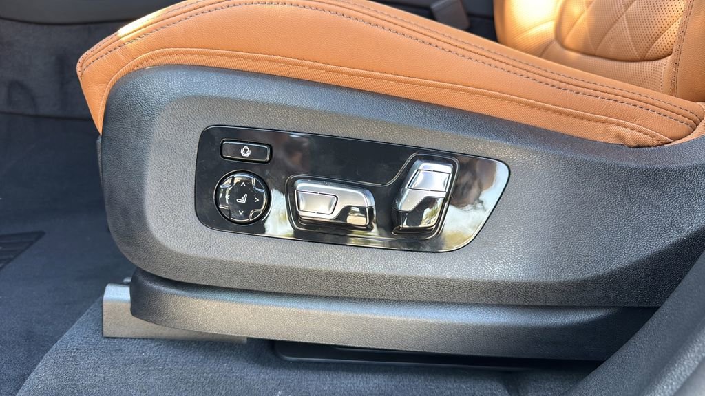 New 2026 BMW X5 sDrive40i image 7