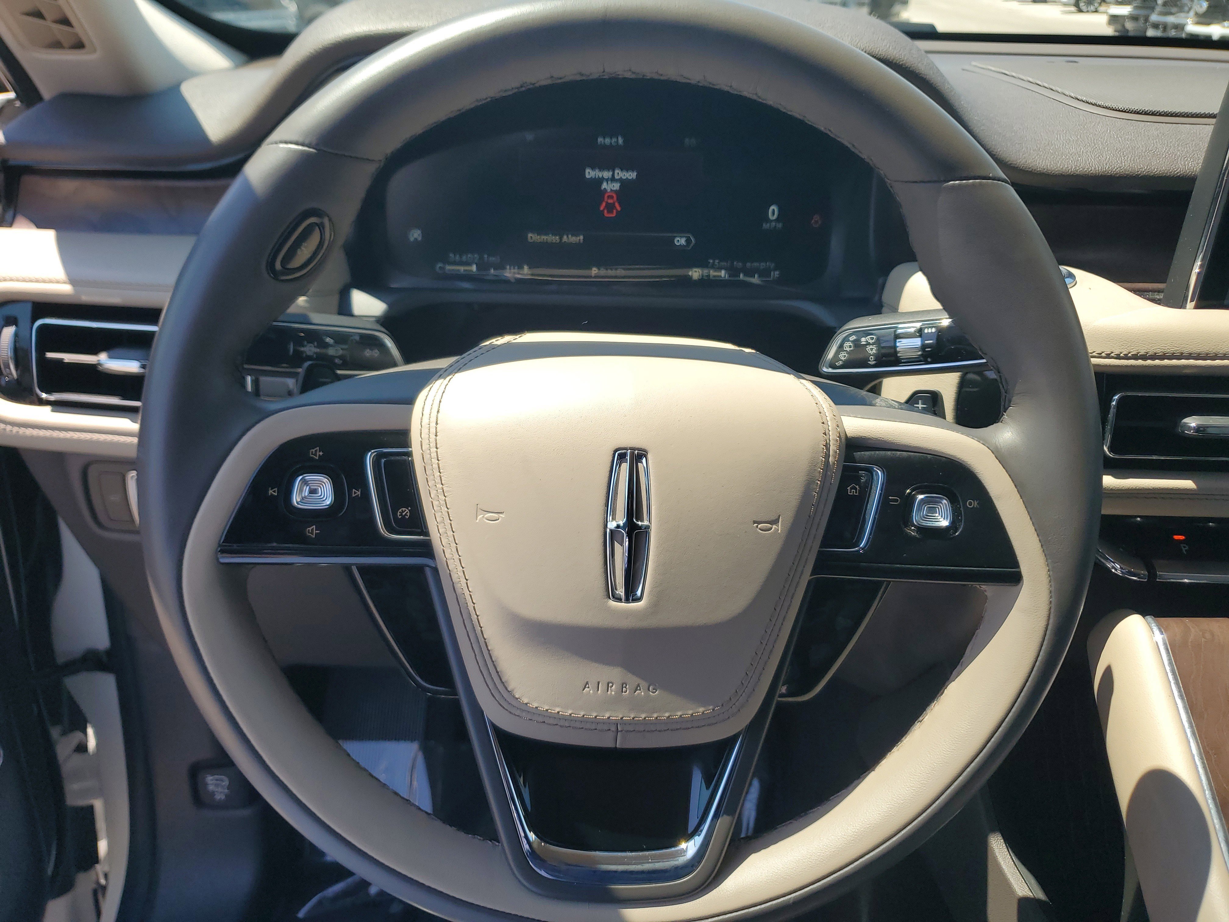 Used 2022 Lincoln Aviator Reserve image 22