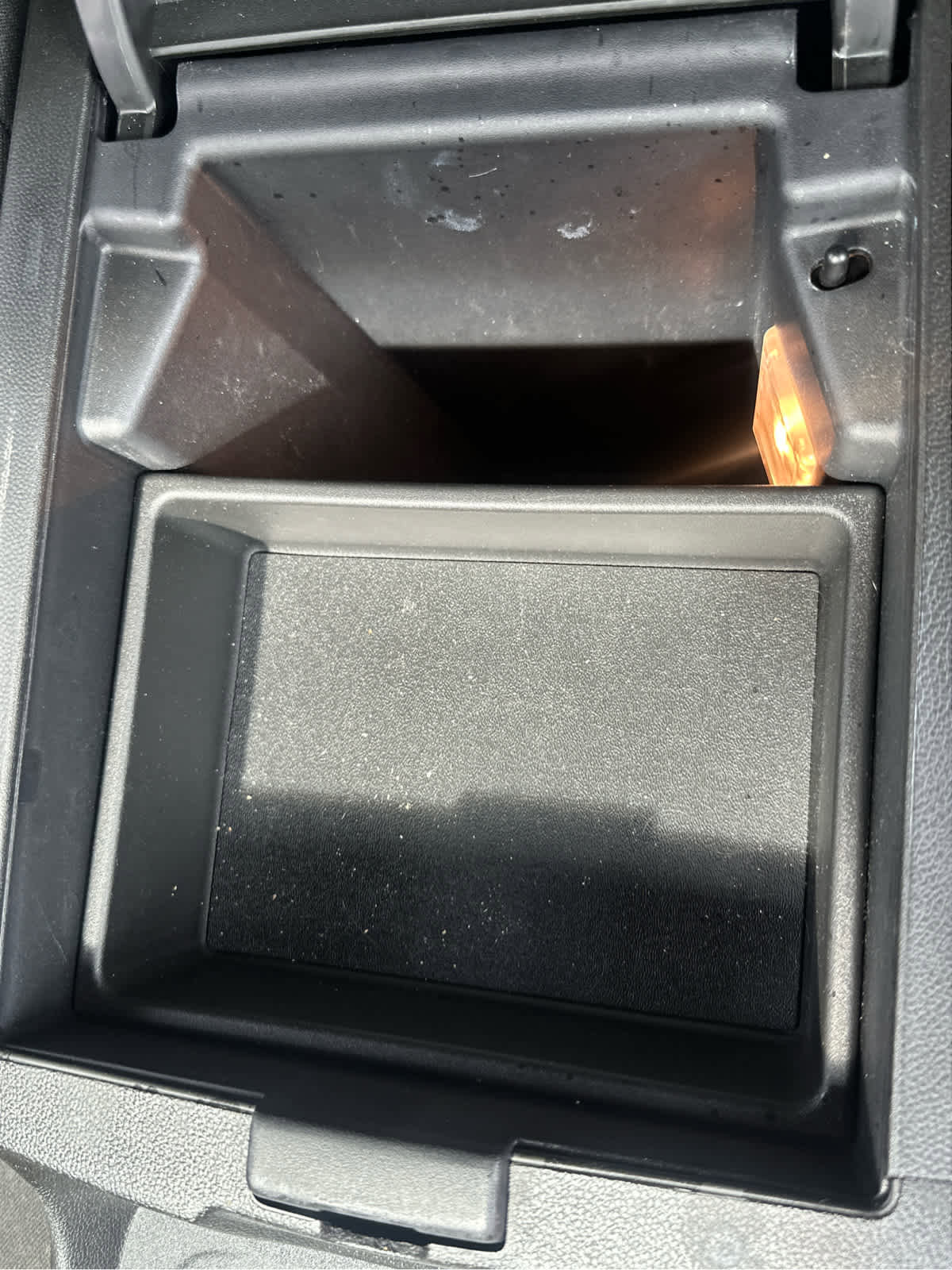 Used 2022 Chevrolet Traverse LT image 39