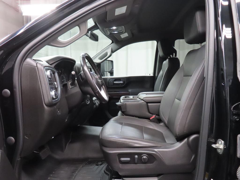 Used 2022 GMC Sierra 3500 SLT w/ X31 Off-Road Package AWD/4WD image 9