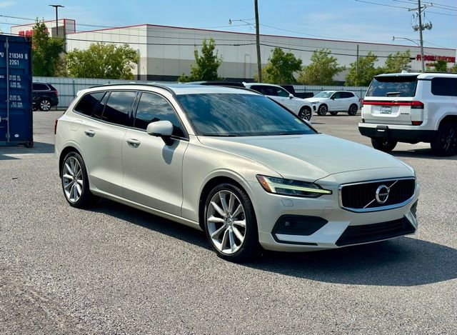 Used 2020 Volvo V60 T5 Momentum