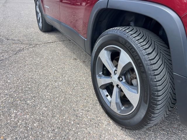 Used 2019 Jeep Cherokee Limited AWD/4WD image 26