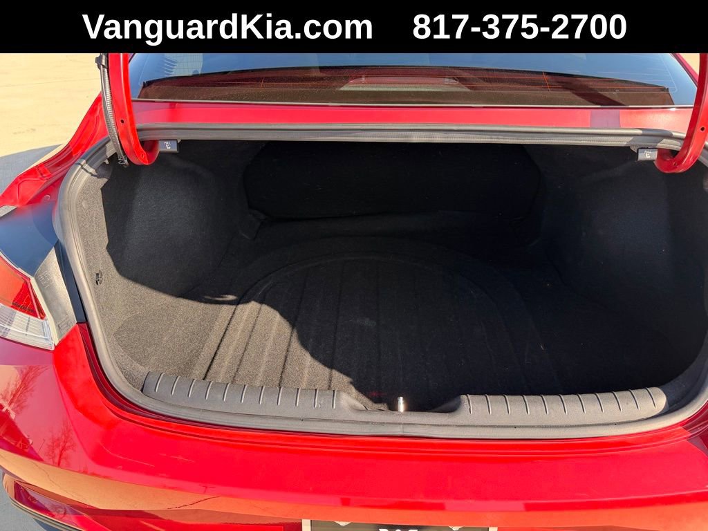 Used 2022 Hyundai Elantra SEL image 26