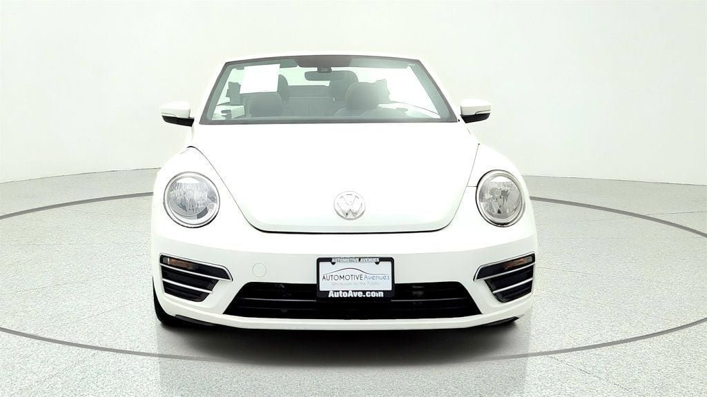 Used 2019 Volkswagen Beetle 2.0T SE FWD image 2
