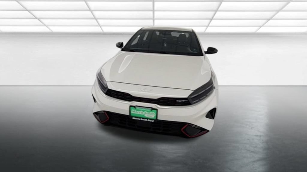Used 2023 Kia Forte GT FWD image 2