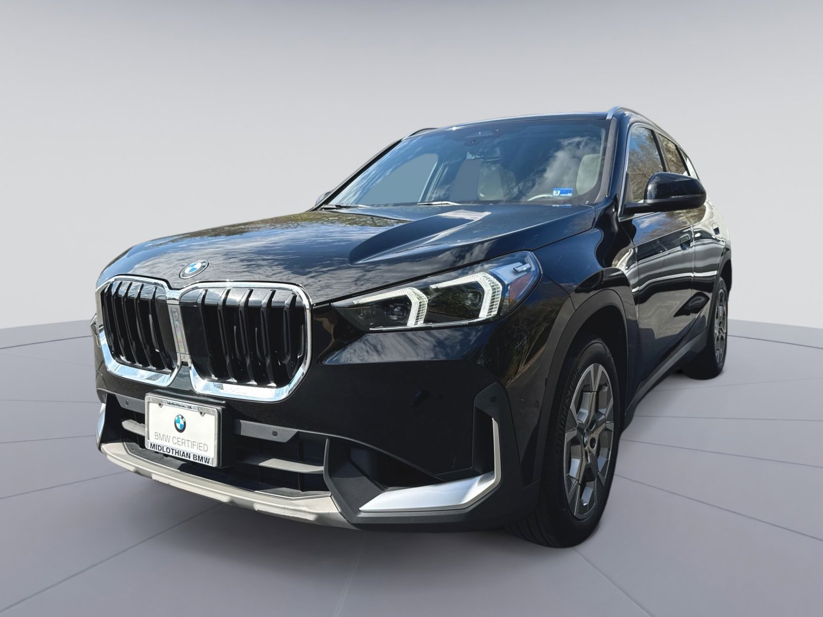 Certified 2023 BMW X1 xDrive28i w/ Convenience Package image 5