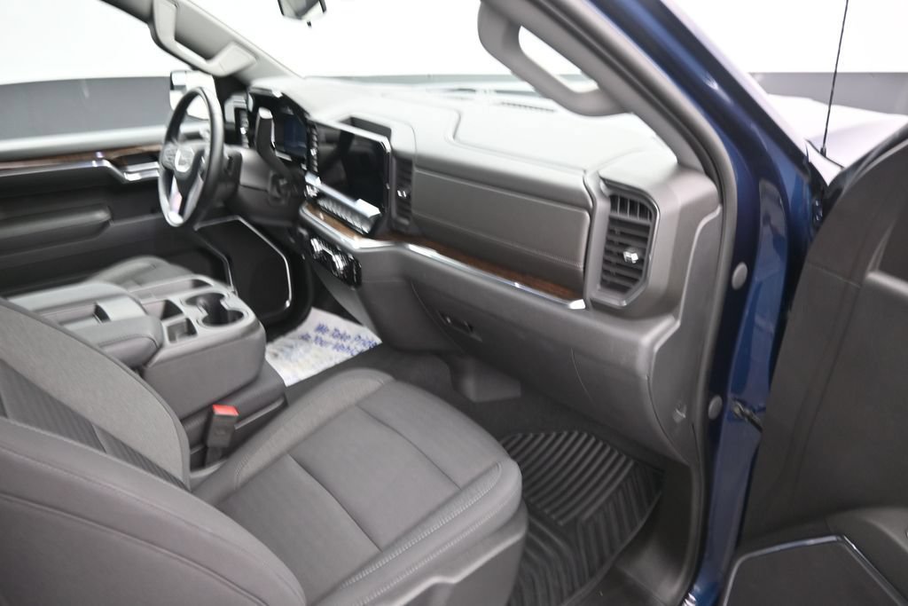Used 2023 GMC Sierra 1500 SLE AWD/4WD image 9