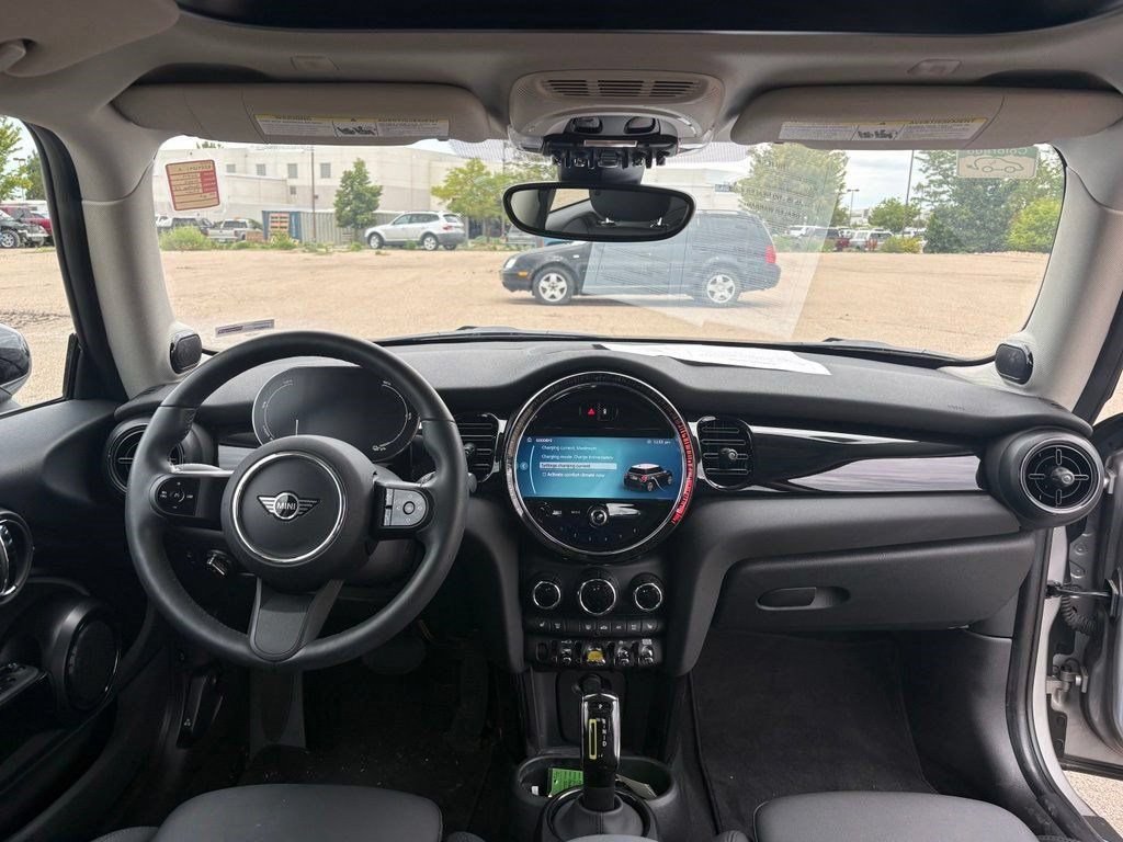 Used 2024 MINI Cooper SE FWD image 13