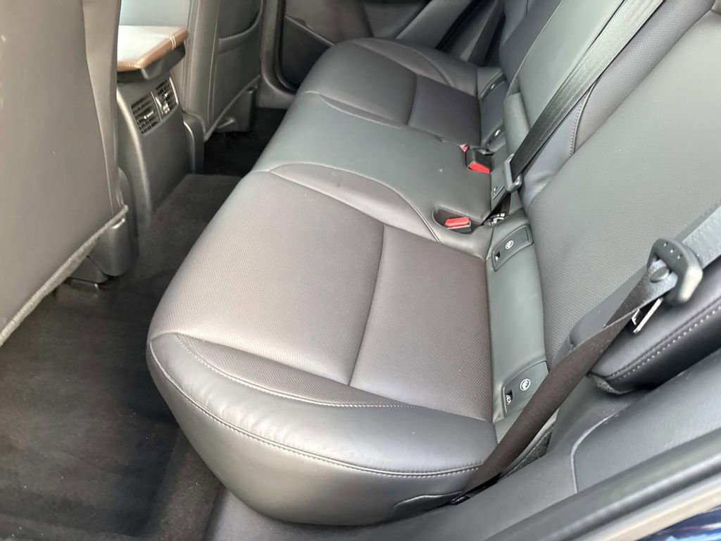 Certified 2025 MAZDA CX-30 2.5 Turbo w/ Premium Plus Pkg image 19