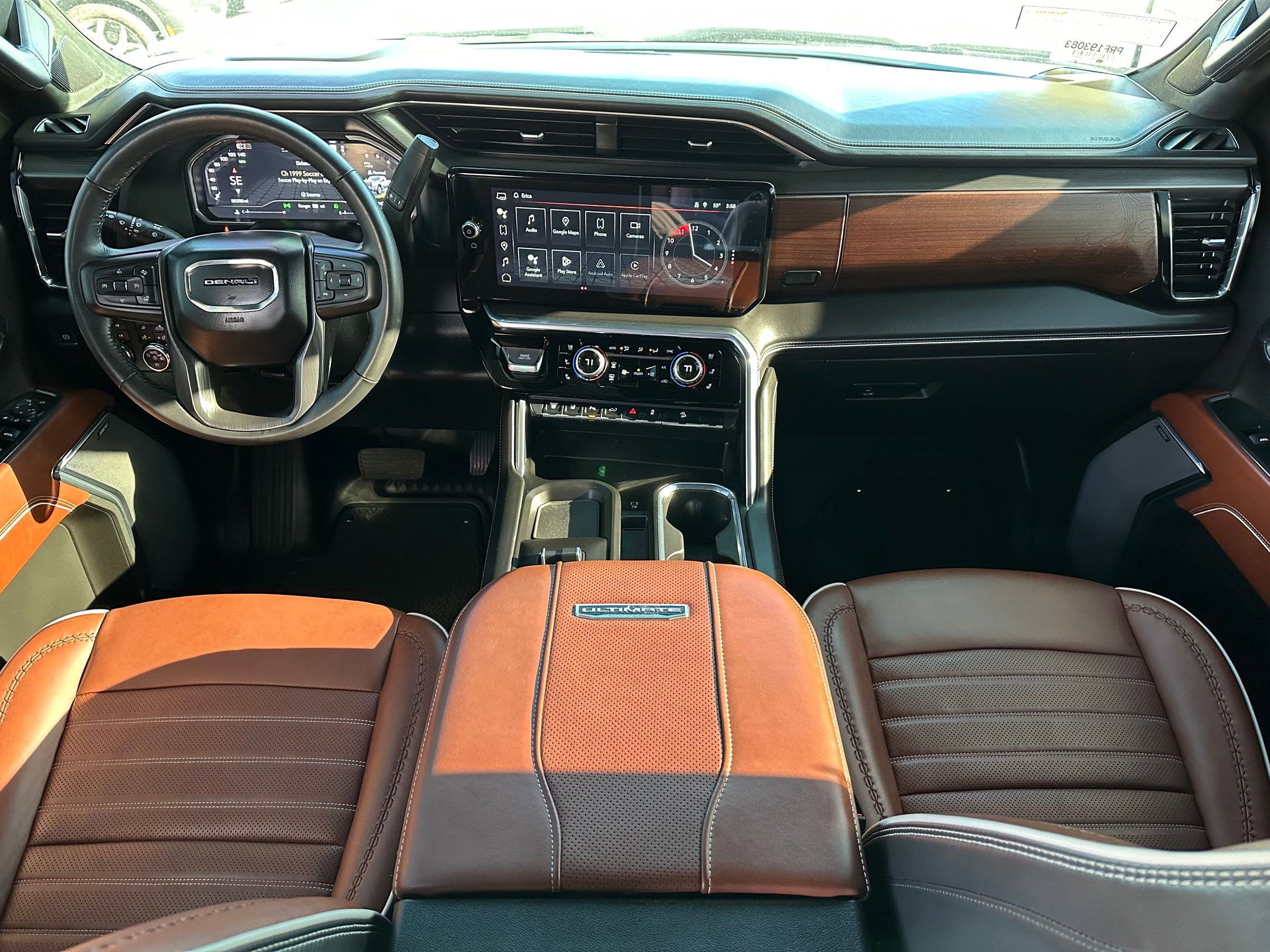 Used 2024 GMC Sierra 2500 Denali Ultimate w/ Max Trailering Package image 12