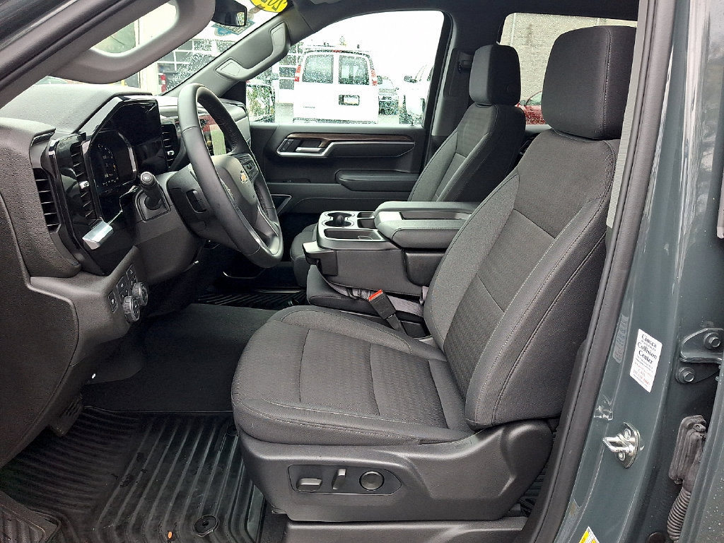 Used 2026 Chevrolet Silverado 1500 LT AWD/4WD image 14