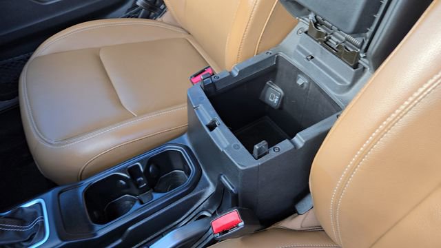 Certified 2022 Jeep Wrangler Unlimited Rubicon 4xe w/ Cold Weather Group image 24