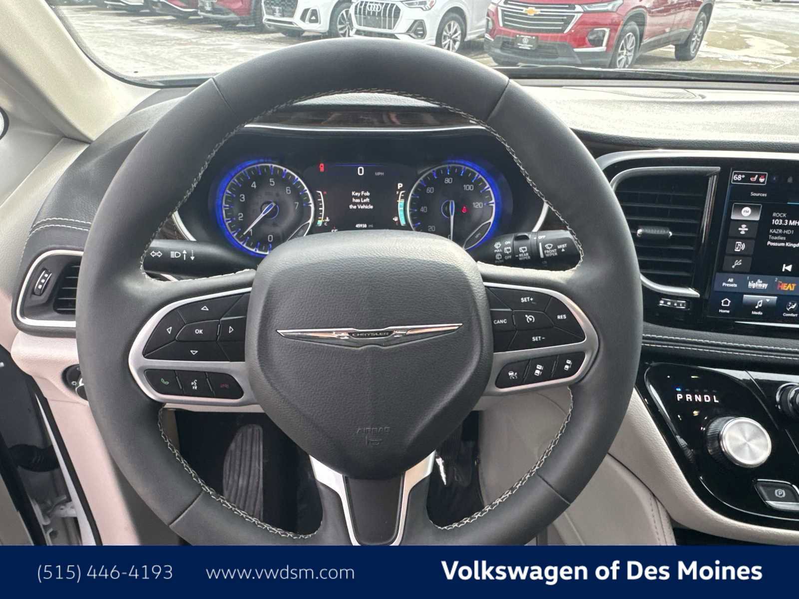 Used 2024 Chrysler Pacifica Limited image 16