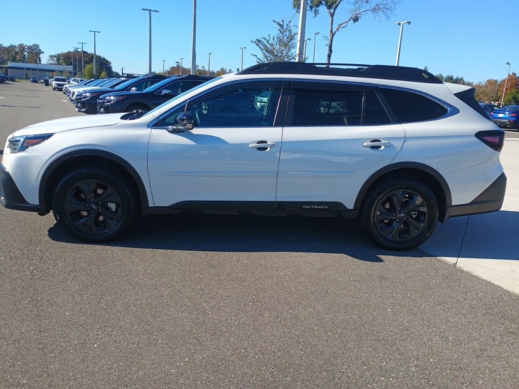 Certified 2022 Subaru Outback Onyx Edition XT w/ Popular Package #2 image 8
