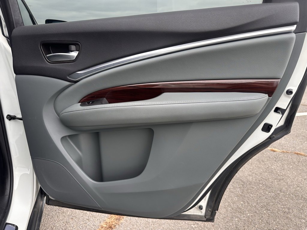 Used 2016 Acura MDX SH-AWD w/ Technology Package image 21