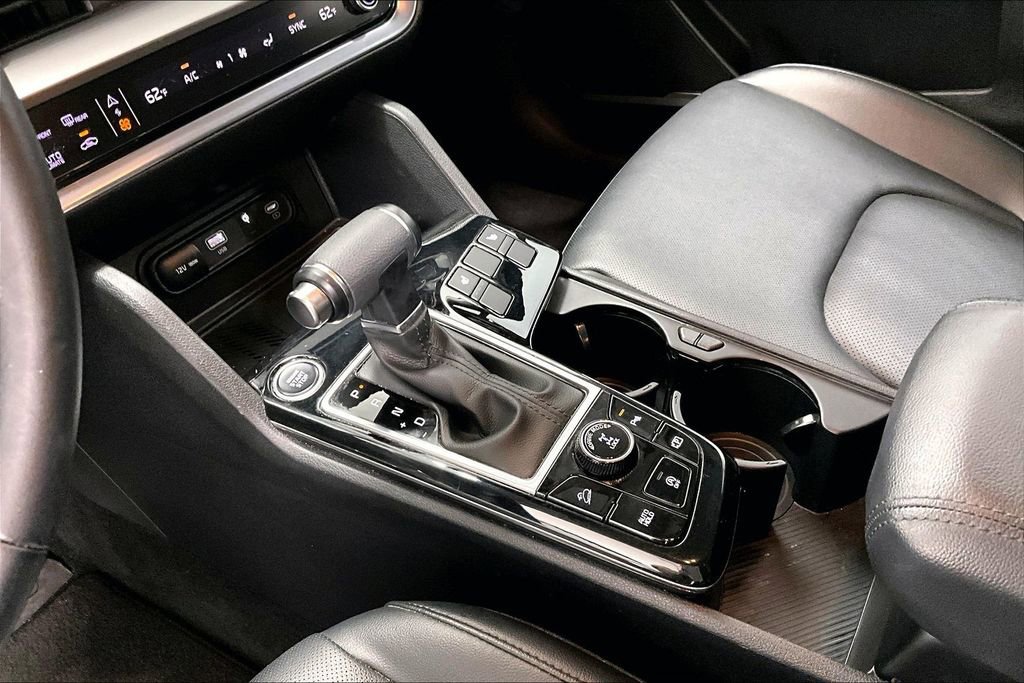 Used 2024 Kia Sportage EX image 17