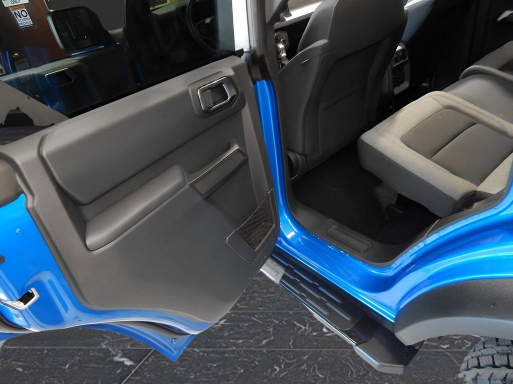 Used 2025 Ford Bronco Big Bend image 25