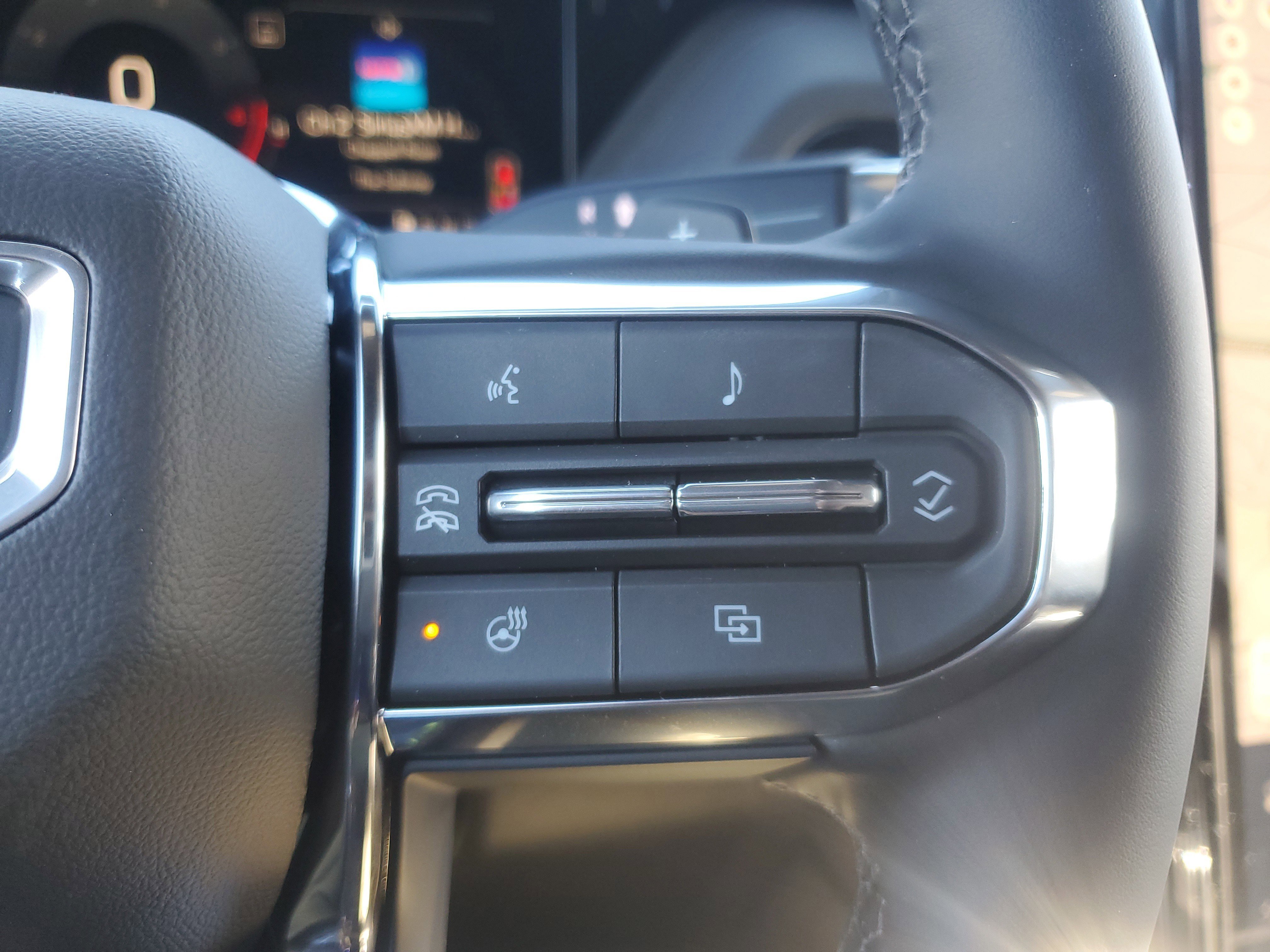 New 2026 GMC Yukon Denali w/ Sun & Power Step Package image 24