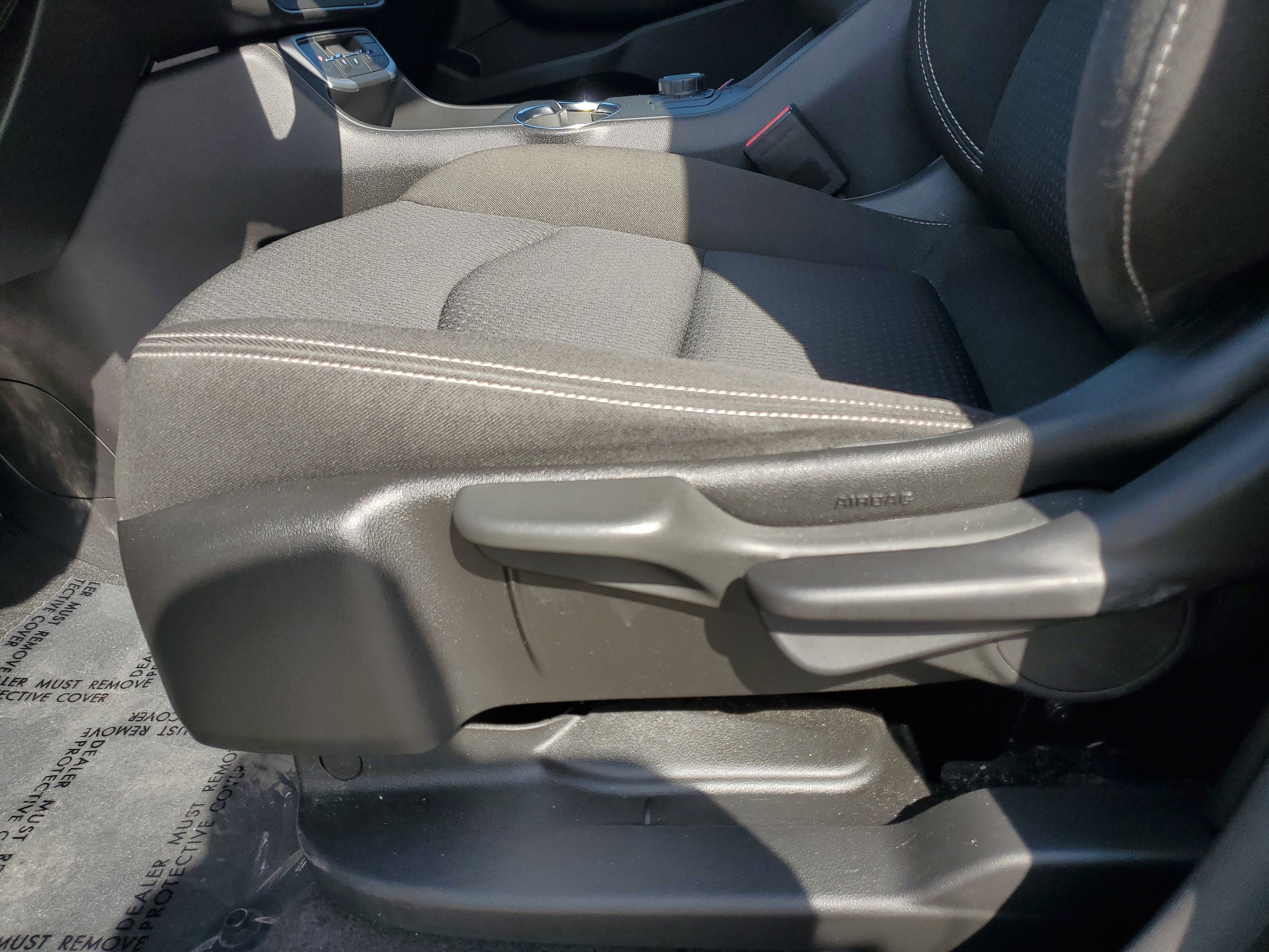 Used 2022 GMC Terrain SLE image 12