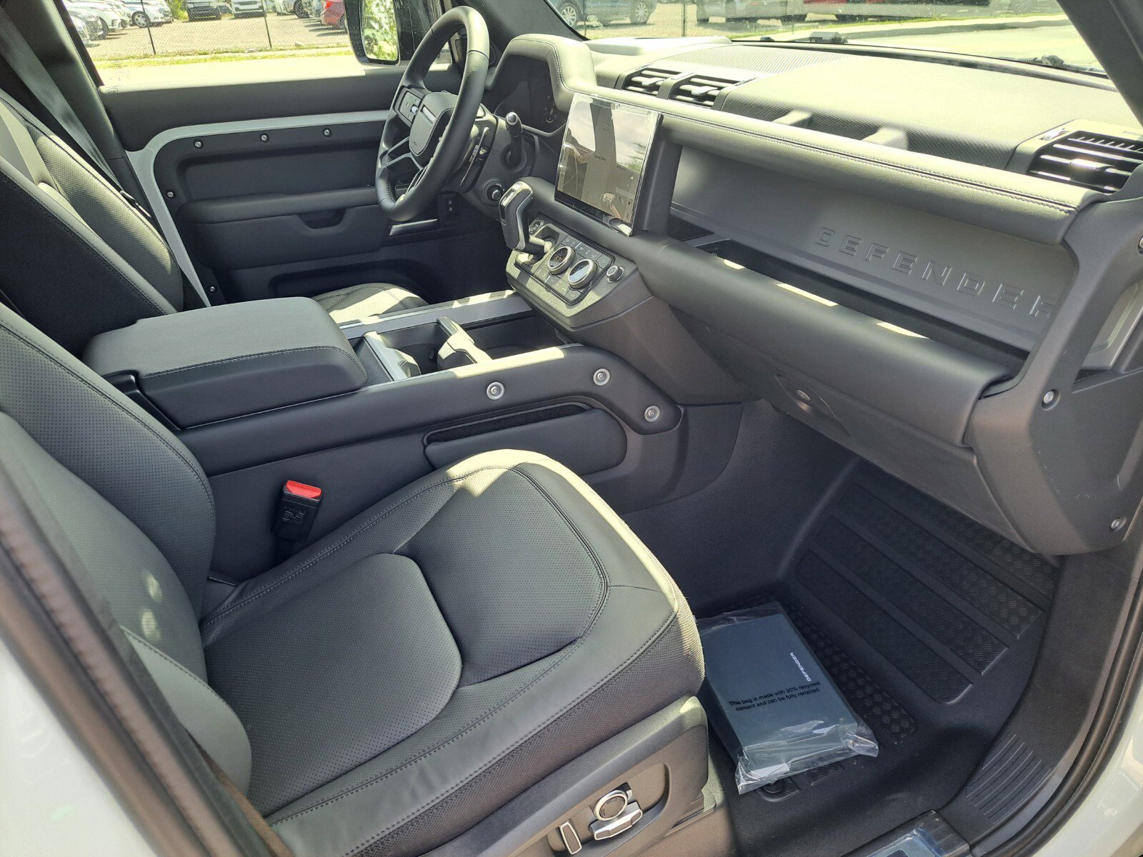 Used 2025 Land Rover Defender 130 V8 video 2