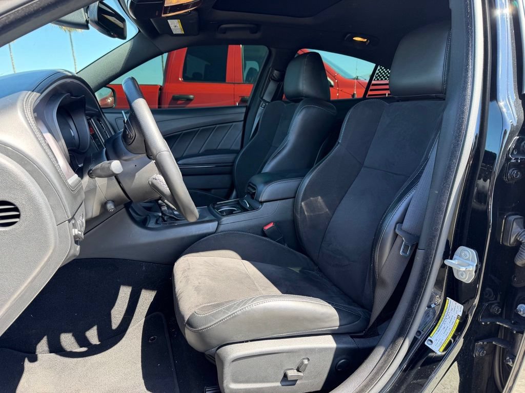 Used 2022 Dodge Charger R/T w/ Plus Group RWD image 5