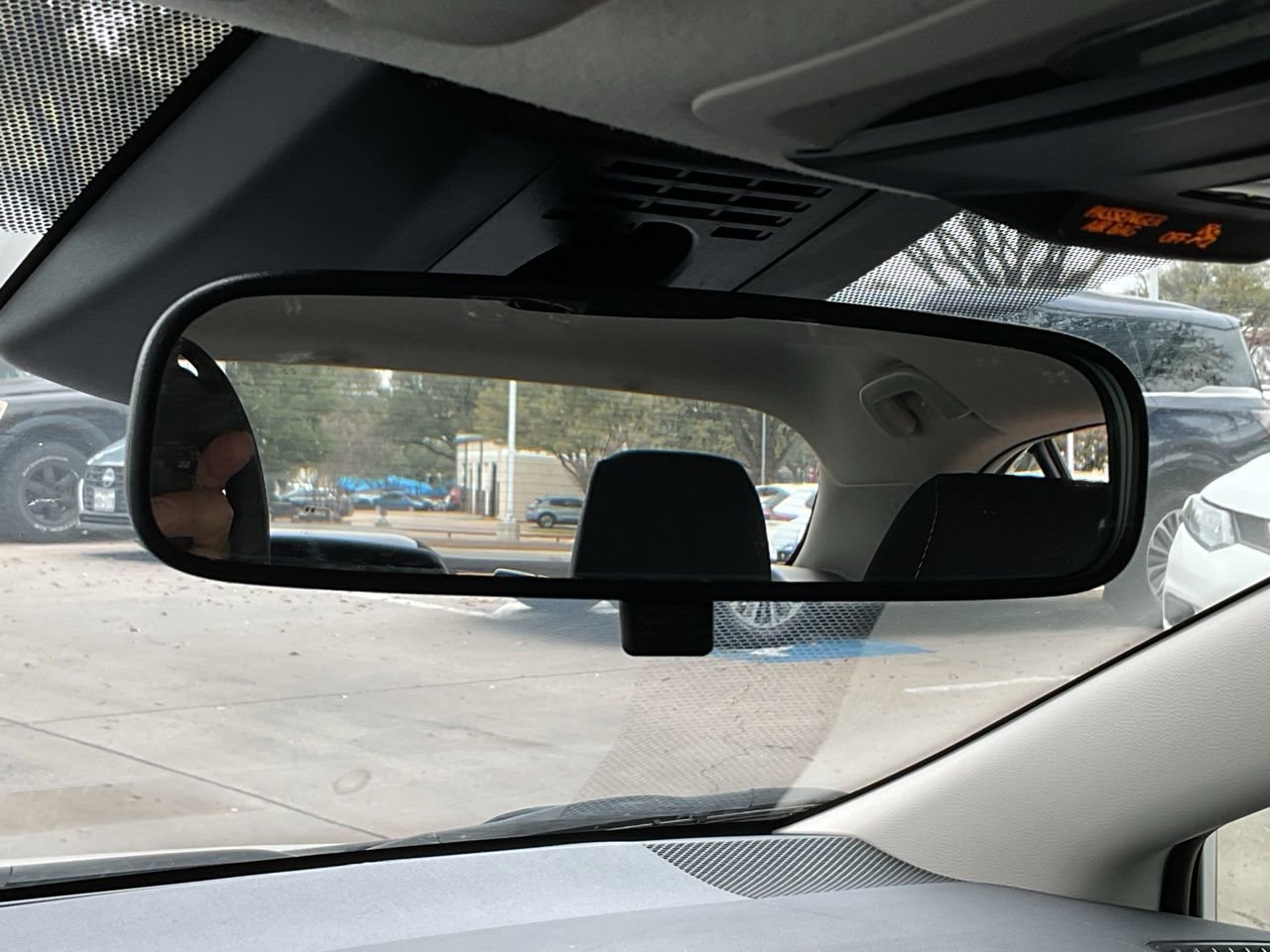 Used 2025 Toyota Corolla LE image 30