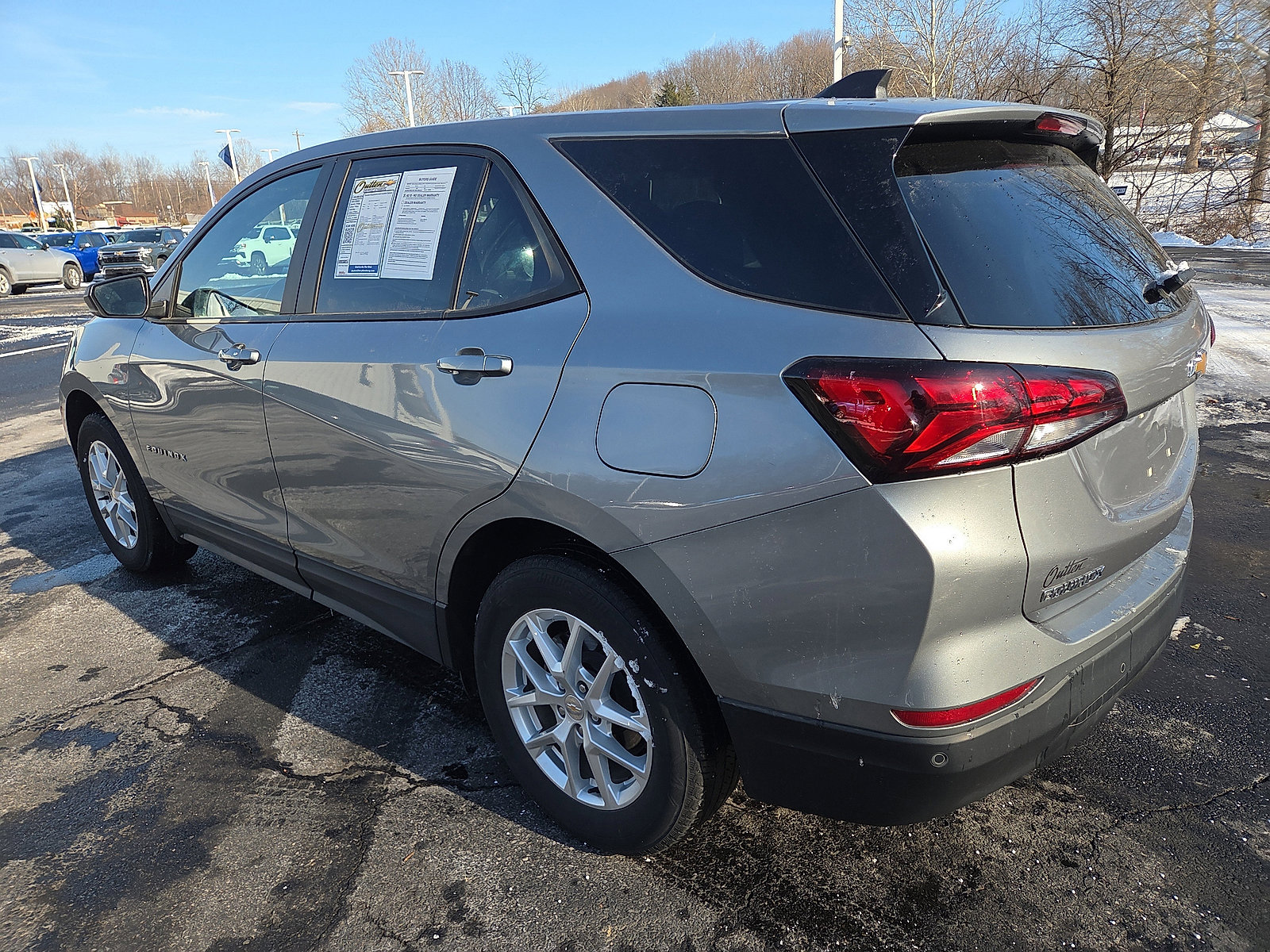 Used 2023 Chevrolet Equinox LS w/ LS Convenience Package image 5