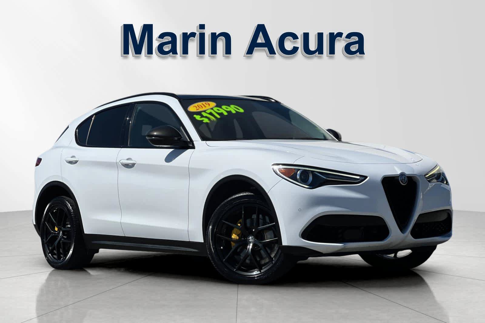 Used 2019 Alfa Romeo Stelvio w/ Nero Edizione