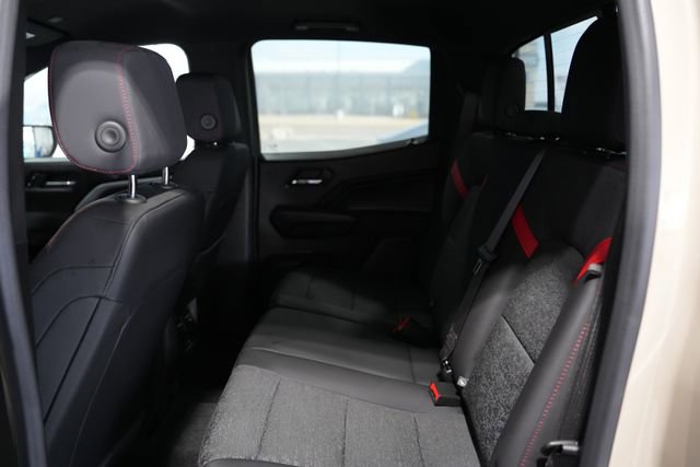 Used 2023 Chevrolet Colorado Z71 w/ Z71 Convenience Package 2 image 14