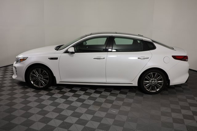 Used 2016 Kia Optima SX w/ Chrome Wheel Package image 5