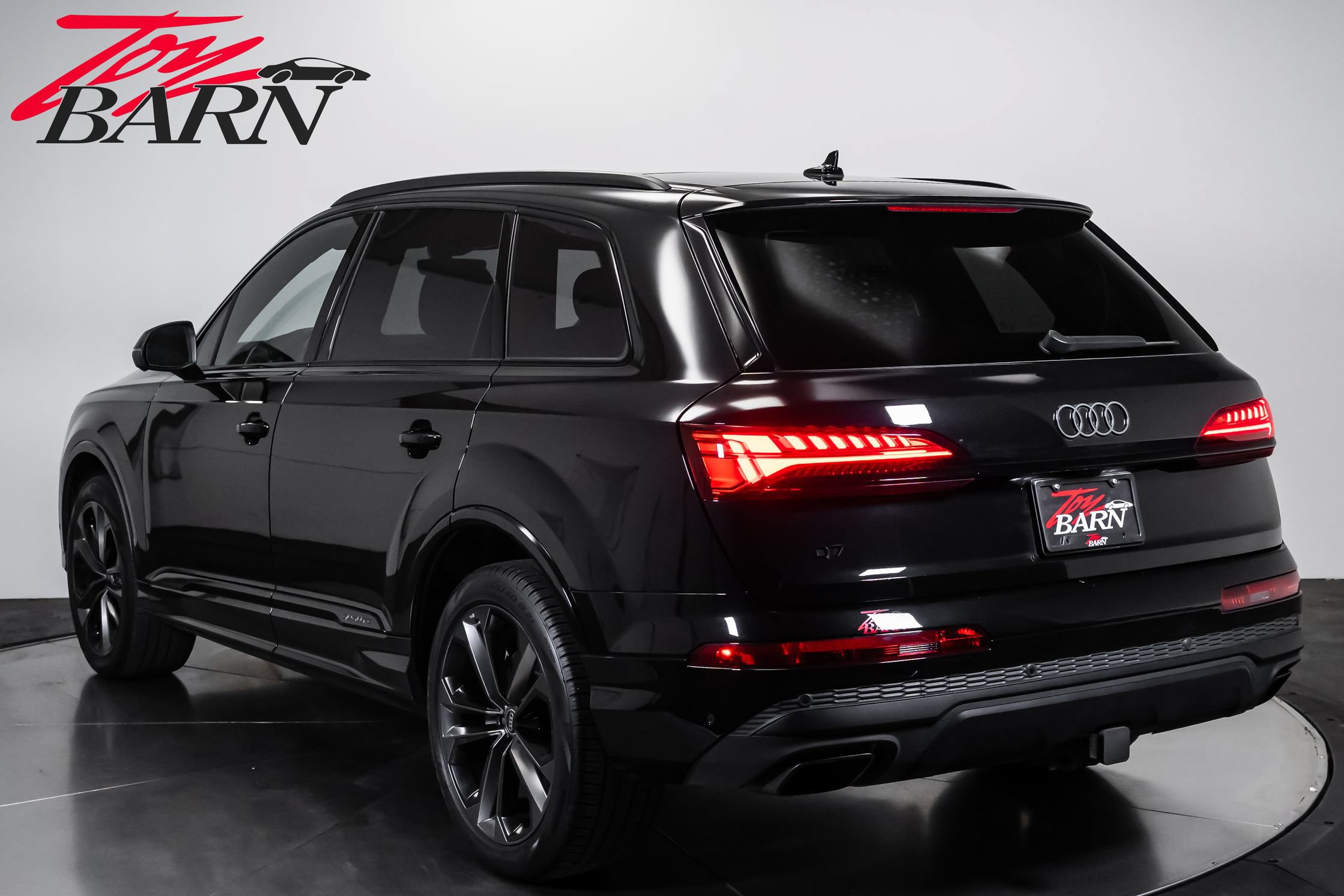 Used 2025 Audi Q7 3.0T Premium Plus AWD/4WD image 3