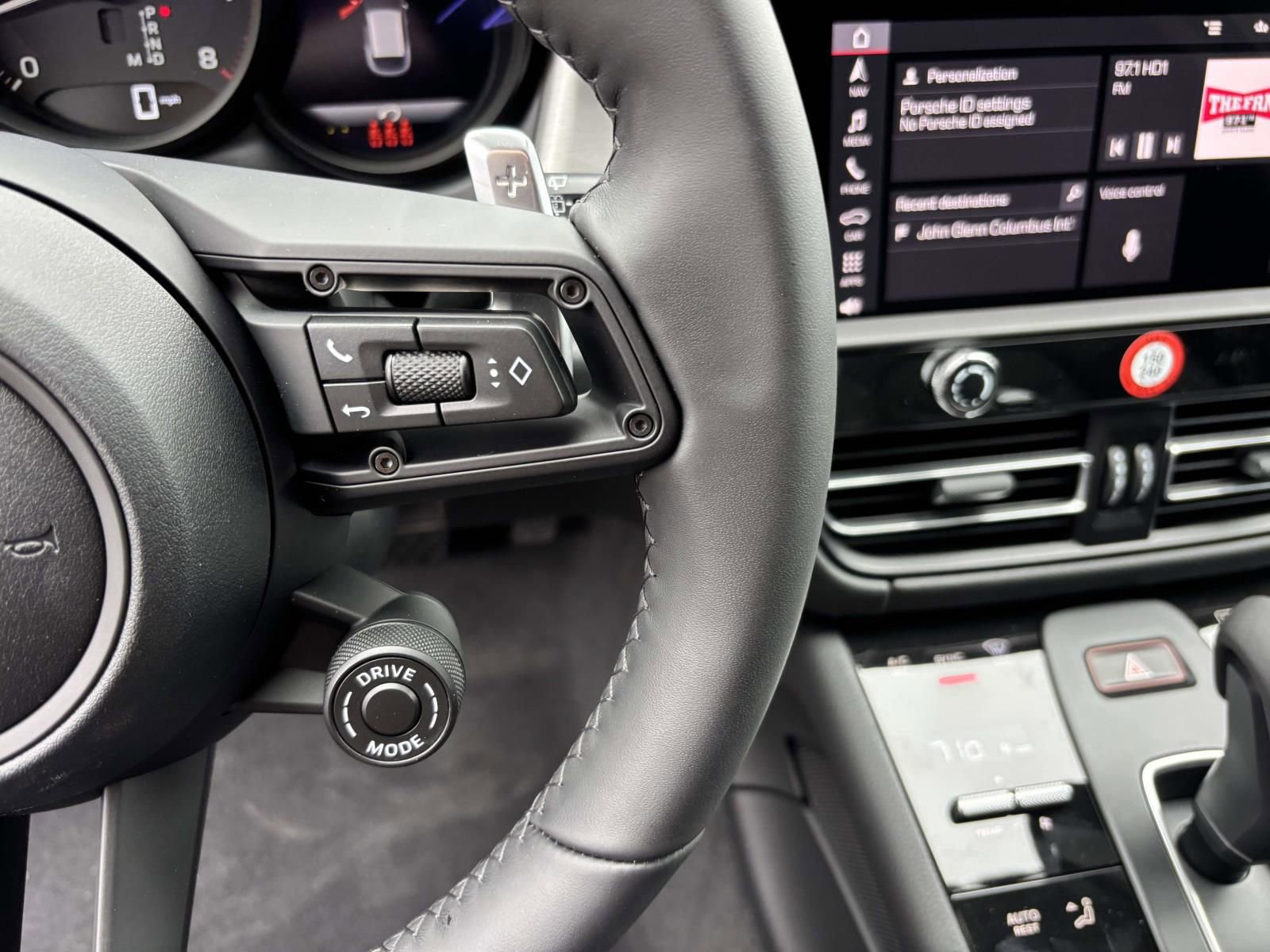 New 2026 Porsche Macan AWD/4WD image 29