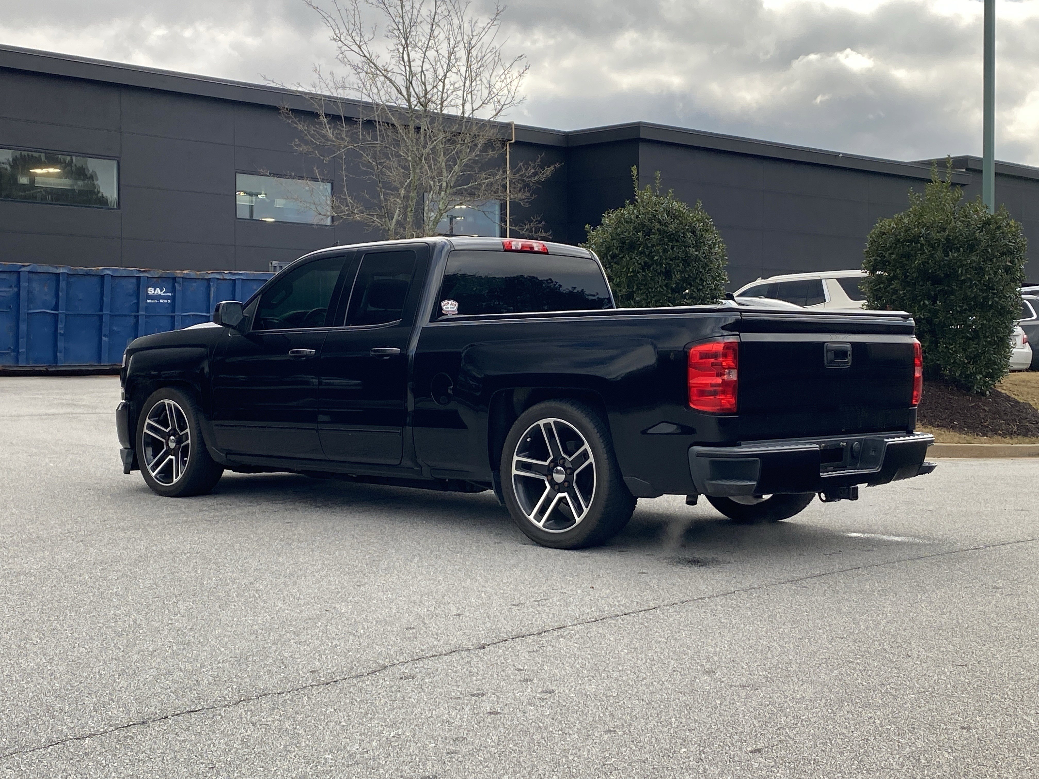 Used 2017 Chevrolet Silverado 1500 LT w/ All Star Edition image 15